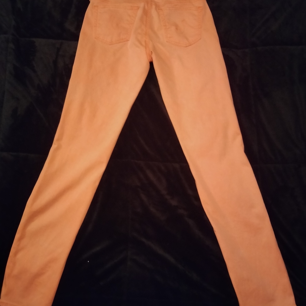 AG Stilt 26 - Picture 4 of 7